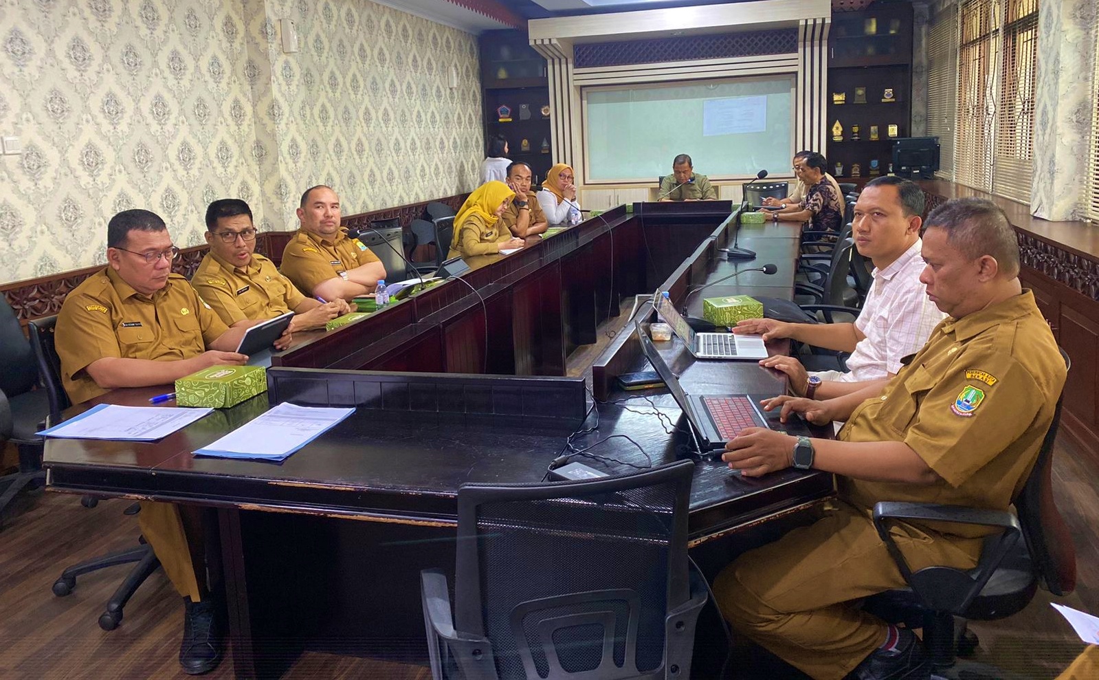 Badan Kehormatan DPRD Kota Bekasi Gelar Rapat Persiapan BK Award 2025 ...